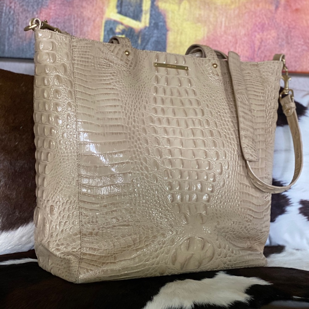 Brahmin 💯 XL Travel or Work Bag. Sand Color. EUC